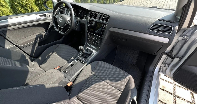 Volkswagen Golf cena 53000 przebieg: 119000, rok produkcji 2020 z Poznań małe 137